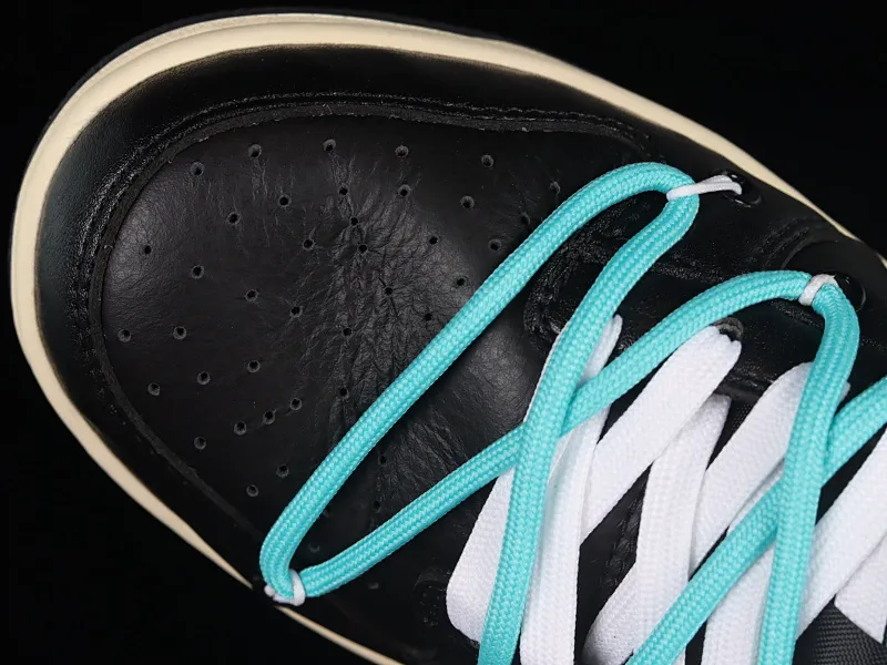 All Categories Nk SB Dunk Series Nk SB Dunk Low Low-top Sneakers Nk Dunk Low Punk Style Back to the Future Customized version of deconstructed strap casual sneakers DJ6188-002